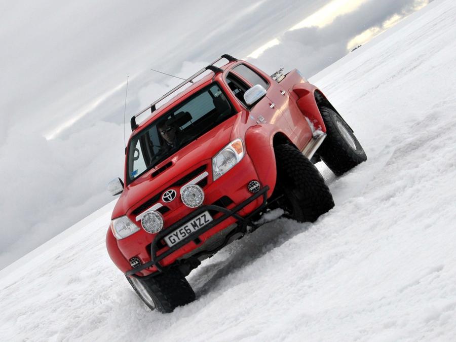  Arctic Trucks Toyota Hilux Invincible AT38 2007 года  (фото 3 из 22)